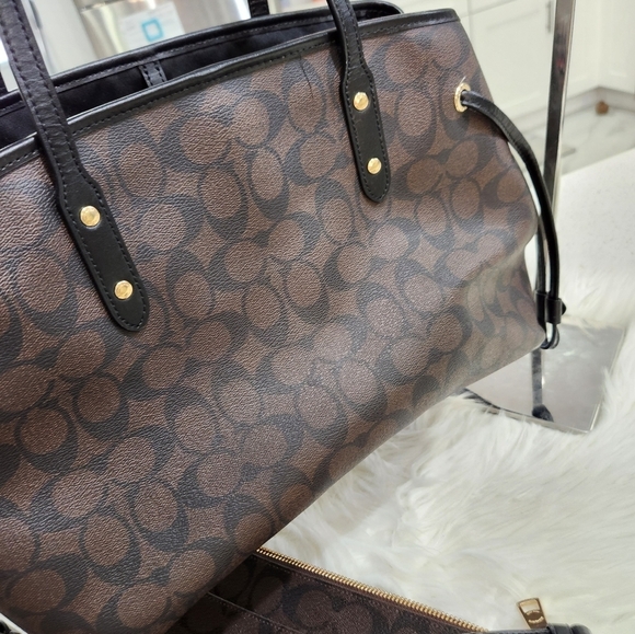 ✨️🤎 Coach signature coated canvas brown/blk 3 piece bundle 2 bag and wristlet - Picture 3 of 12